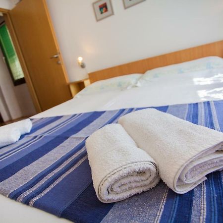 Sobe Ferlora Hotel Đảo Đảo Cres Ngoại thất bức ảnh