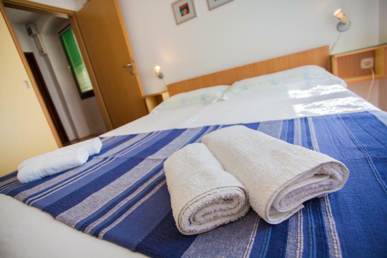 Sobe Ferlora Hotel Đảo Đảo Cres Ngoại thất bức ảnh